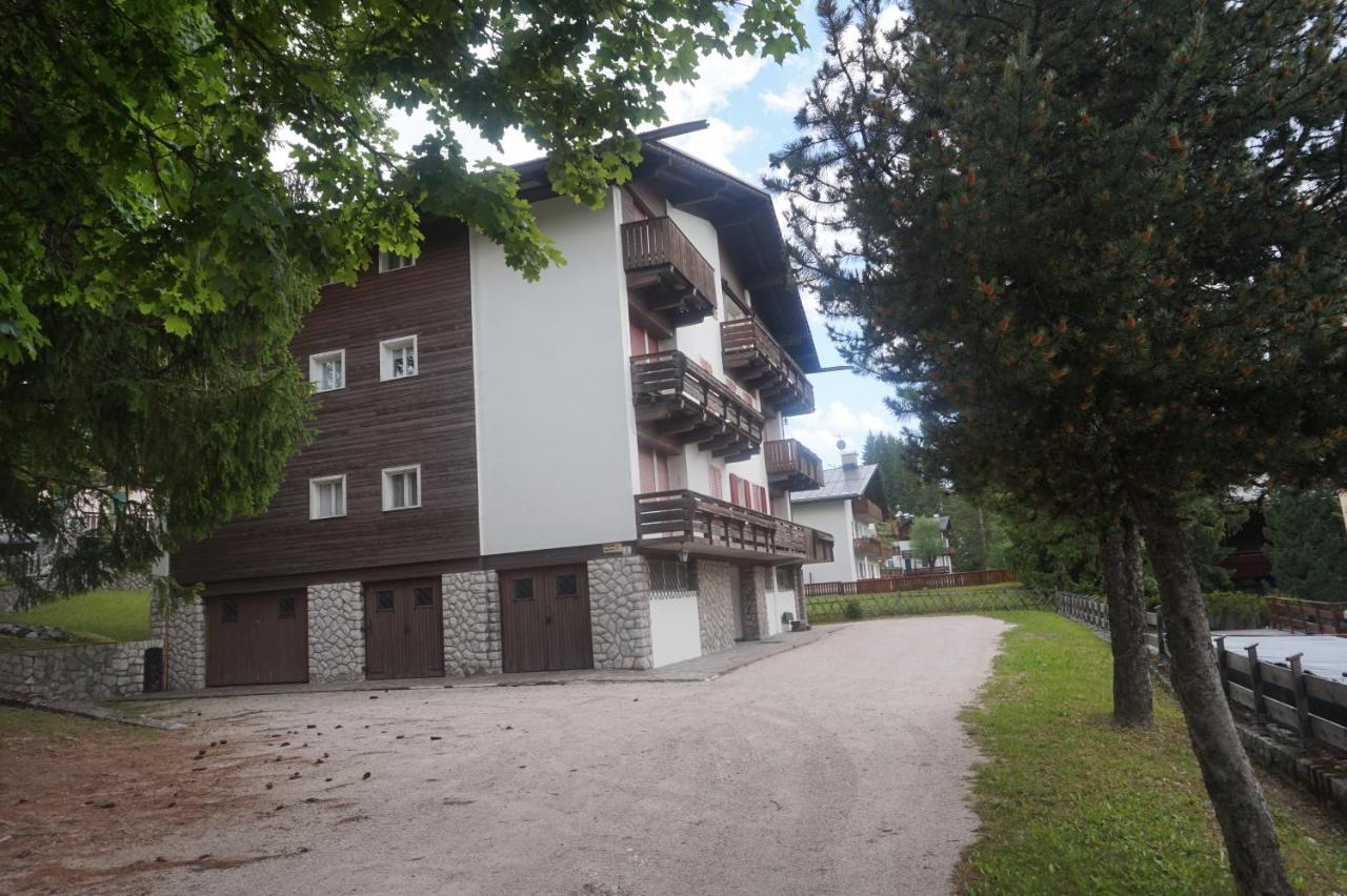 Faloria Studio Apartment Cortina d'Ampezzo Exterior photo